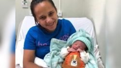 hospital-de-nova-trento-inaugura-nova-sala-de-partos-com-nascimento-de-bebe