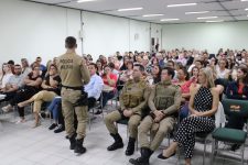 professores-da-rede-estadual-de-blumenau-participam-de-formacao-e-acolhimento-para-prevencao-a-violencia-em-ambientes-escolares