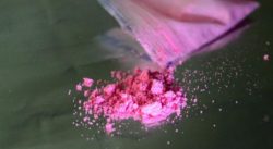 o-que-e-‘tuci’,-ou-cocaina-rosa,-droga-ingerida-por-brasileira-que-morreu-na-argentina