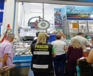 semana-santa:-procon-municipal-realiza-pesquisa-de-preco-de-pescados-no-mercado-publico