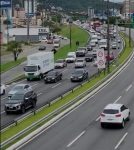 manha-chuvosa-de-segunda-feira-e-marcada-por-filas-e-transito-intenso-na-grande-florianopolis