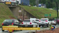 obras-em-viaduto-na-br-470,-em-blumenau,-atrapalham-o-transito-na-regiao