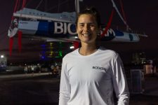 velejadora-mariana-lobato-se-destaca-ao-participar-de-dois-times-‘ao-mesmo-tempo’-na-ocean-race