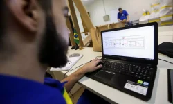 vagas-no-brasil:-5a-feira-de-talentos-do-senai-oferece-8-mil-empregos