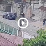 video:-veja-o-momento-em-que-suspeitos-de matar-homem-a-pauladas-em-indaial-fogem-apos-o-crime