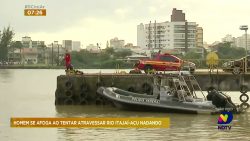 bombeiros-de-itajai-realizam-resgate-de-homem-no-rio-itajai-acu