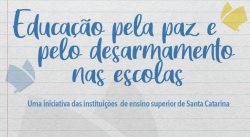 lola-aronovich-faz-palestra-em-evento-da-iniciativa-pela-paz-nas-escolas