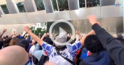 video:-torcida-do-psg-xinga-messi-e-pede-saida-de-neymar-em-frente-a-casa-do-astro