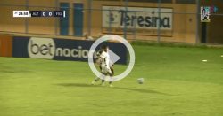 video:-arbitro-‘ignora’-penalti-para-o-figueirense-na-estreia-da-serie-c