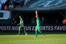 chapecoense-x-novorizontino:-escalacoes,-onde-acompanhar-e-horario