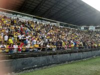 torcida-lota-estadio-para-acompanhar-jogo-das-estrelas-em-criciuma