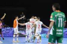 jec-futsal-vence-o-real-antioquia-e-garante-classificacao-na-libertadores