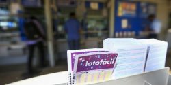 lotofacil:-oito-apostas-de-sc-levam-premios-no-concurso-2822;-confira