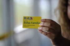 bolsa-familia:-camara-dos-deputados-aprova-texto-base-para-recriacao-do-programa