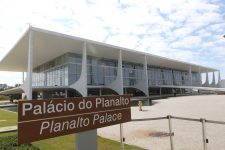 planalto-traca-plano-b-para-mps