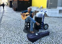 do-homem-da-cobra-ao-cantor-da-calca-rasgada:-historias-de-artistas-do-centro-de-florianopolis