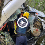 video:-caminhao-fica-destruido-apos-cair-em-ribanceira-e-dois-ficam-feridos-em-rio-dos-cedros