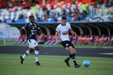 figueirense-busca-o-empate-contra-o-remo-no-mangueirao-lotado