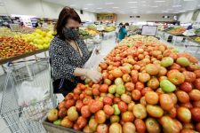 vai-ao-mercado?-tomate-tem-aumento-de-mais-de-30%-no-preco-em-joinville;-veja-outros-itens