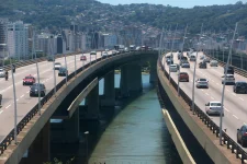 queda-de-placas-de-concreto,-apagoes-e-inseguranca:-pontes-de-florianopolis-passam-por-vistoria