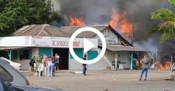 video:-bombeiros-utilizam-cerca-de-20-mil-litros-de-agua-para-combater-incendio-em-ilhota