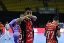 com-gol-do-‘cria-da-casa’,-jec-futsal-vence-o-fantasmas-na-estreia-da-libertadores