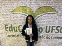 mulher-que-plantou-e-cultivou-agrofloresta-em-rodovia-e-formanda-da-ufsc