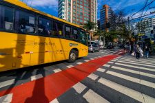 onibus-e-assaltado-nesta-quarta-feira-em-florianopolis