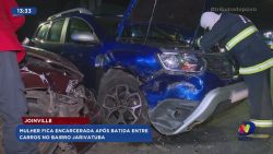 pancada:-mulher-fica-encarcerada-apos-batida-entre-carros-no-bairro-jarivatuba