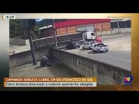 acidente-em-sao-francisco-do-sul:-caminhao-atinge-carro-e-arrasta-pela-rodovia